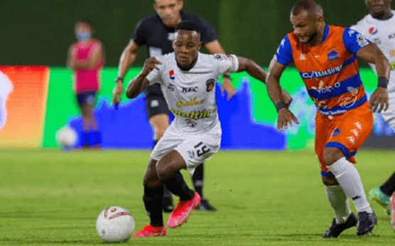 Alineaciones Caracas vs Puerto Cabello: ¡entérate de la formación oficial!