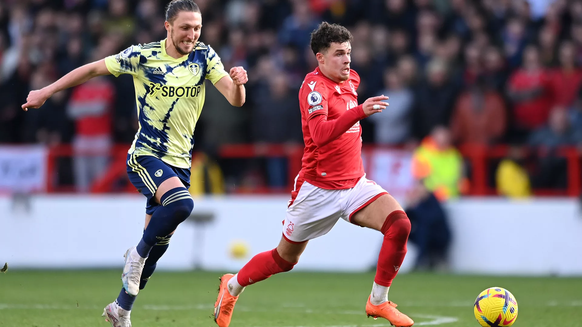 Alineaciones Leeds vs. Nottingham Forest: Noticias + Bajas + ¡Sorpresas!