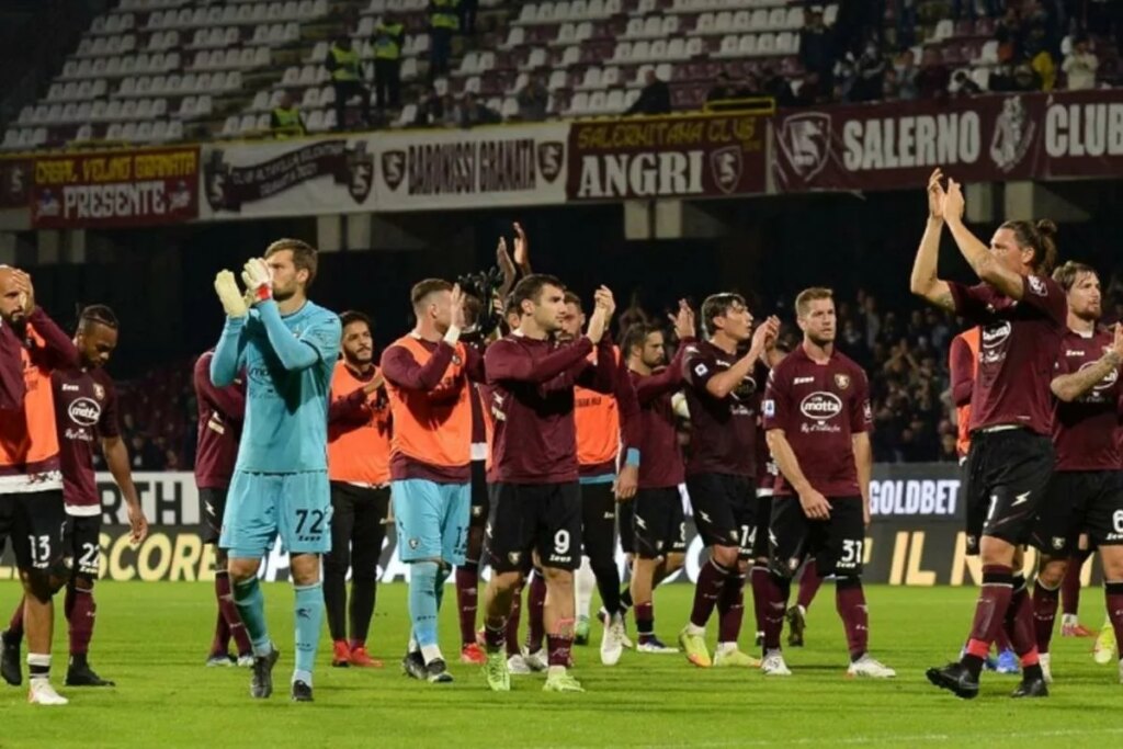Salernitana dos EUA