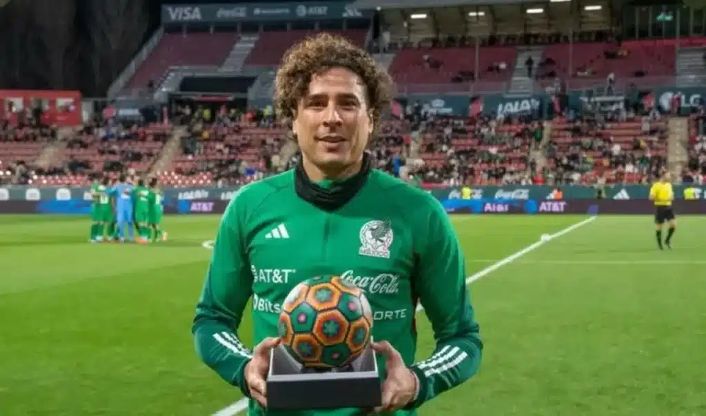 Memo Ochoa detém o recorde de ser o goleiro com o maior número de atuações pela seleção asteca.