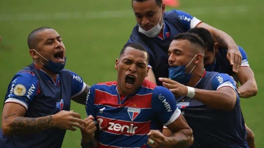 Fortaleza vs. Palestino: Noticias + Bajas + ¡Sorpresas!