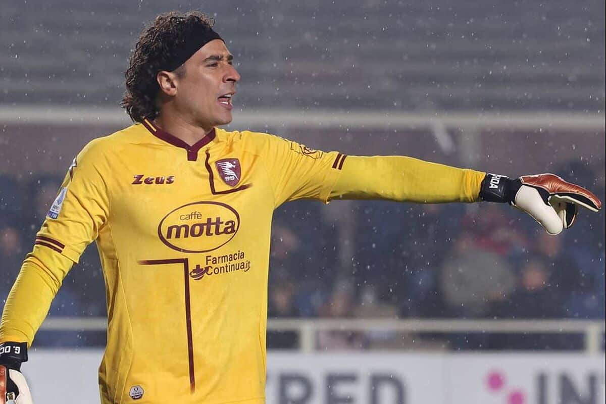 Memo Ochoa se queda sin entrenador Filippo Inzaghi, despedido
